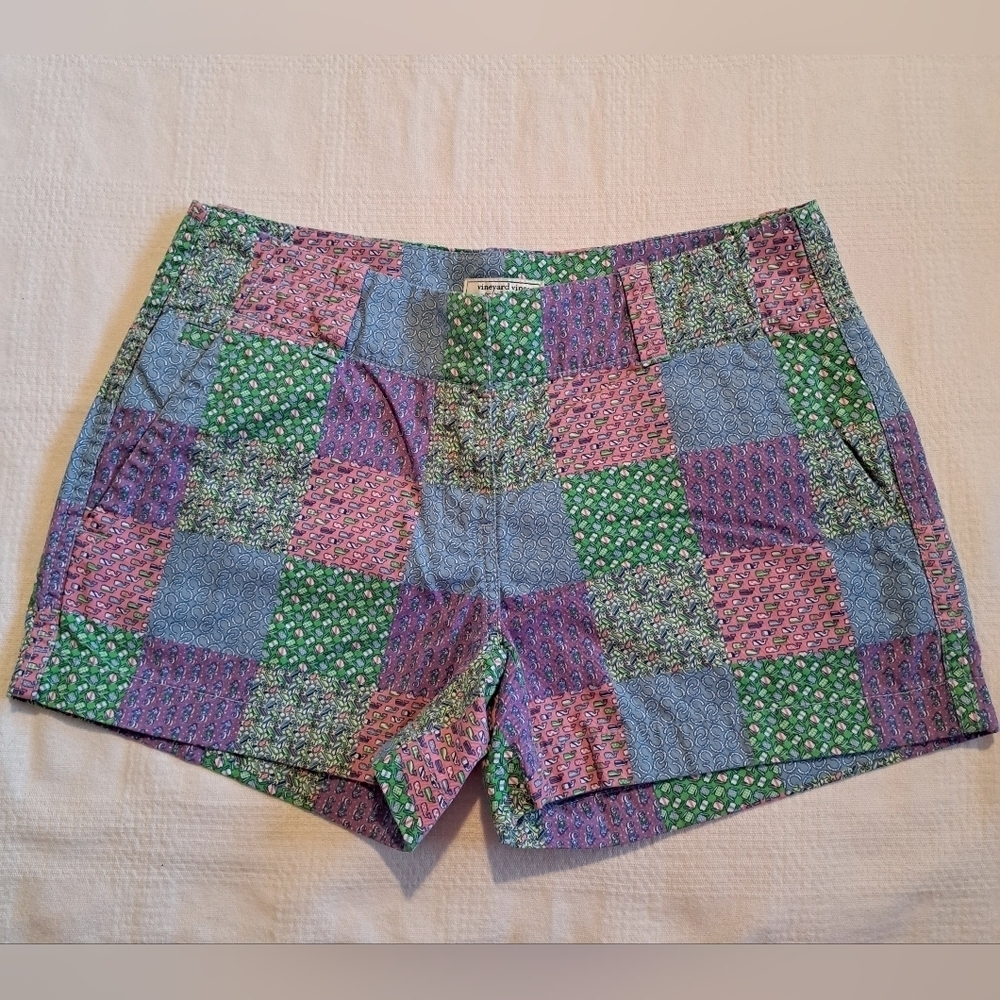 Vineyard Vines women's size 0, 143rd Kentucky Derby design shorts, VGUC